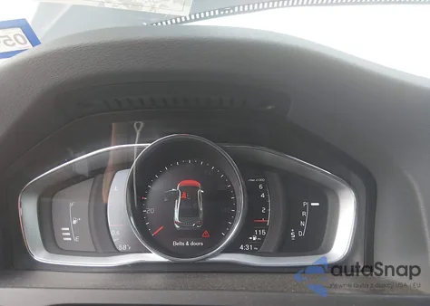 2018 Volvo S60 Inscription T5 Platinum из США, поврежденный, VIN LYV402HM2JB178338